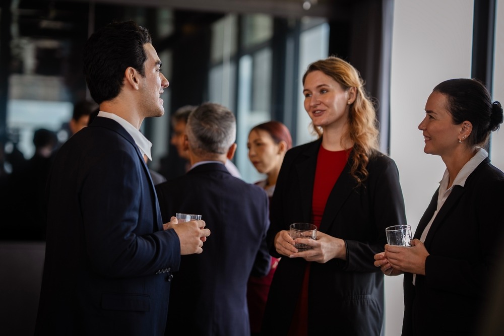 Image of professionals meeting in a relaxed environment.